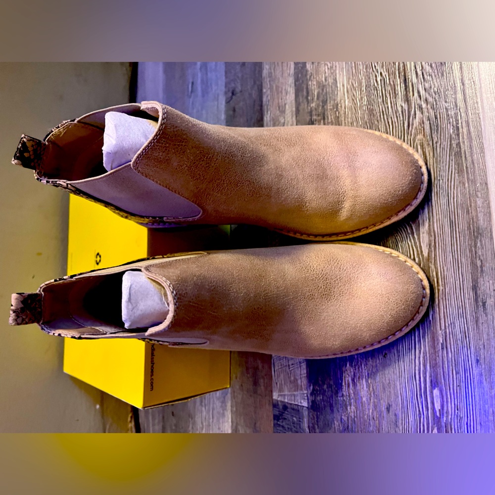 Suede beige booties size 8.5